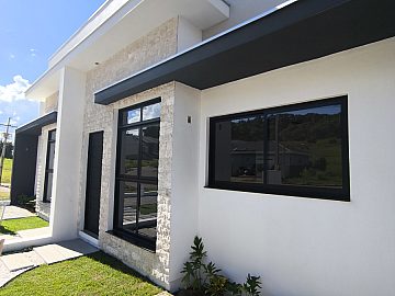 Casa Geminada � Venda